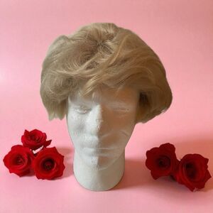 Eva Gabor Wig Hair Piece Dirty Blond Short Wavy Modacrylic Fiber Synthetic Vtg